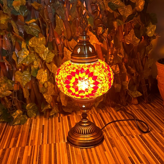Lámpara de mesa turca artesanal multicolor