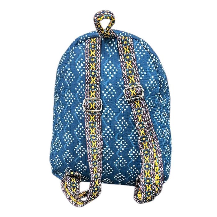 Mochila India de Algodón: Estilo y comodidad en cada paso.